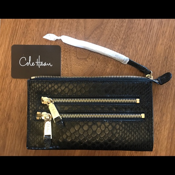 Cole Haan Handbags - NWT Cole Haan Wallet